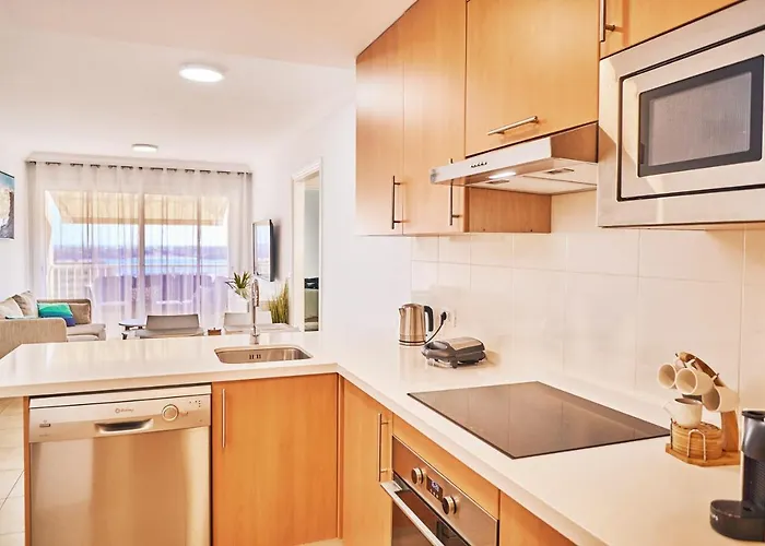 2bdr Comfy With Ocean View شقة