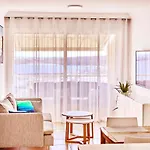 Apartment 2bdr Comfy With Ocean View *