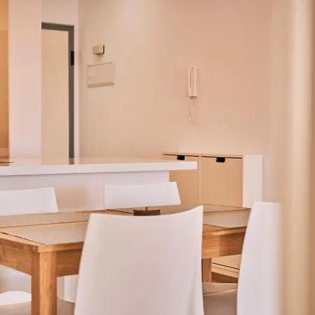 2bdr Comfy With Ocean View *